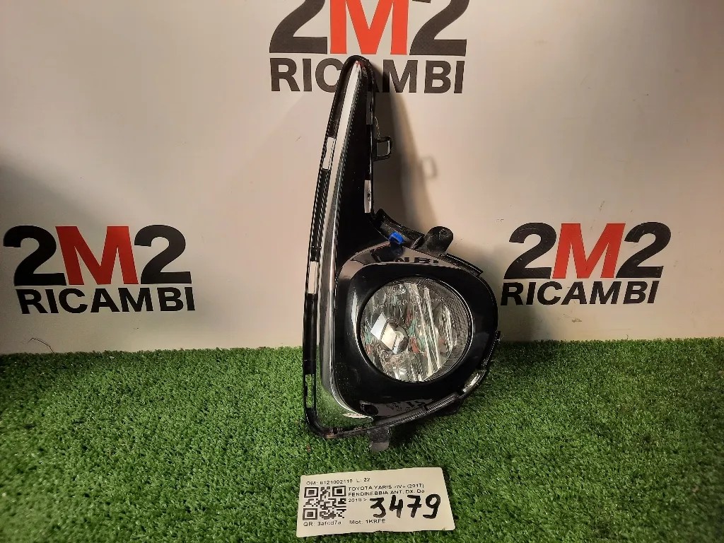 Fendinebbia ANT DX 8121002110 Toyota Yaris IV 2017