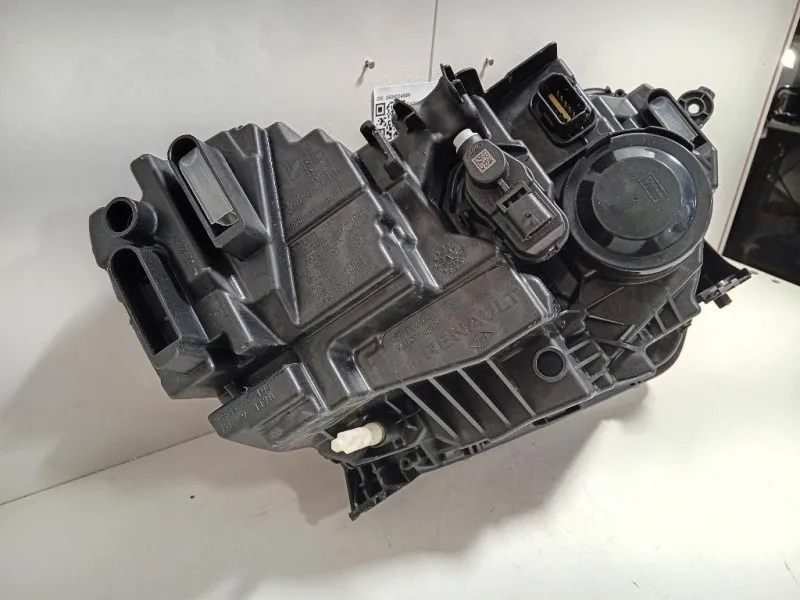 Proiettore ANT SX 260602465R Dacia Duster II 2018