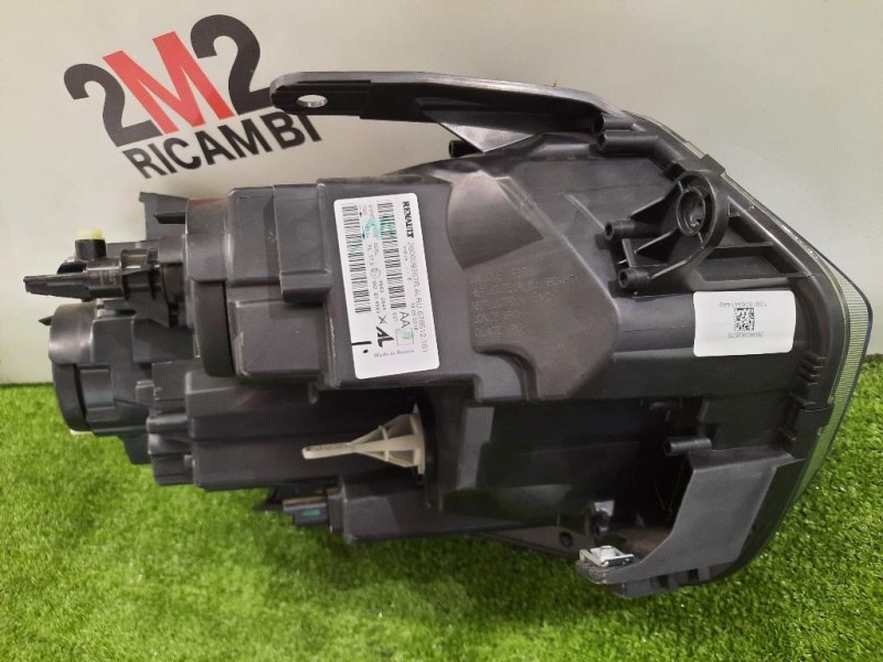 Proiettore ANT SX 2 ATTACCHI ROTTI 260609367R Dacia Duster II 2018