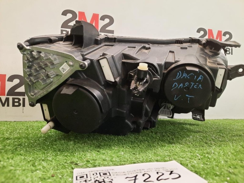 Proiettore ANT SX 2 ATTACCHI ROTTI 260609367R Dacia Duster II 2018