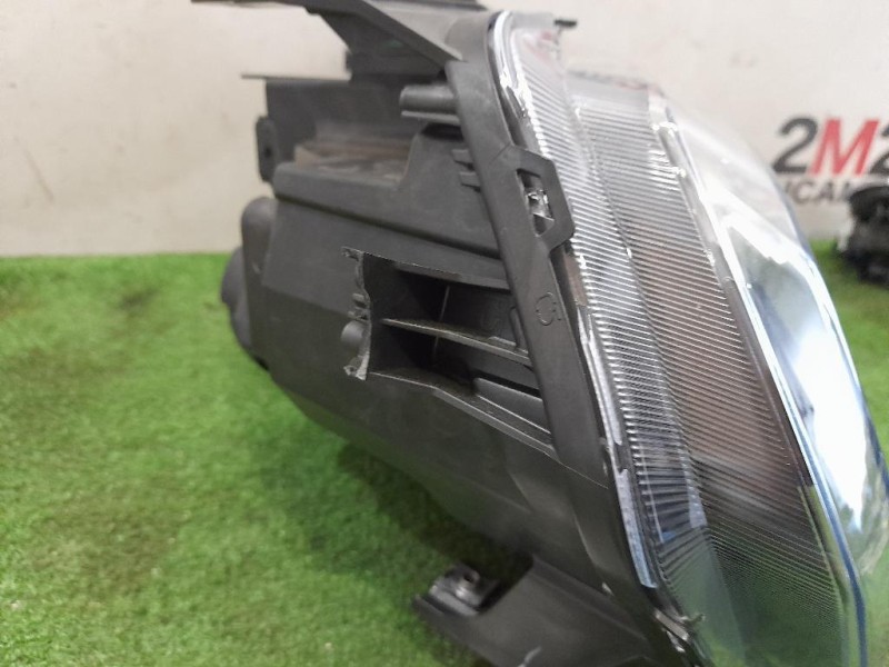 Proiettore ANT SX 260602287R Dacia Duster II 2018