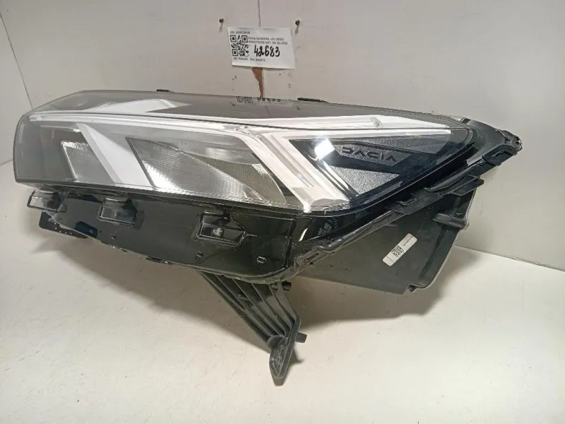 Proiettore ANT SX 260602561R Dacia Sandero III 2020