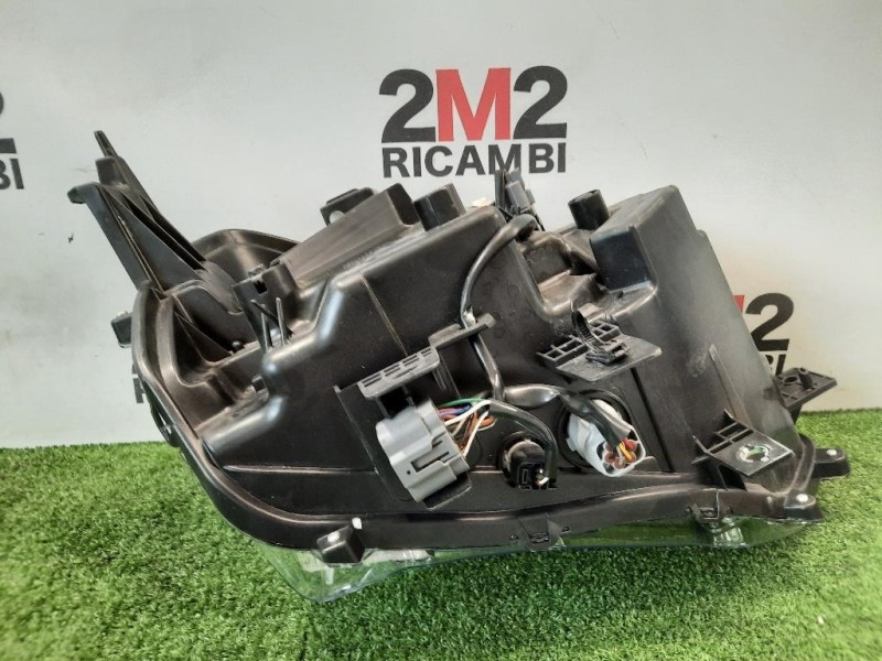 Proiettore ANT SX 4993392400 Fiat 124 Spider II 2016