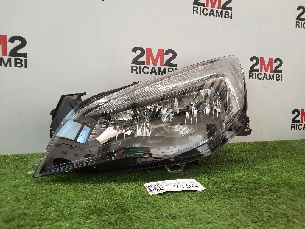 Proiettore ANT SX 13253646 1EG 010 011-15 NUOVO Opel Astra J 2010