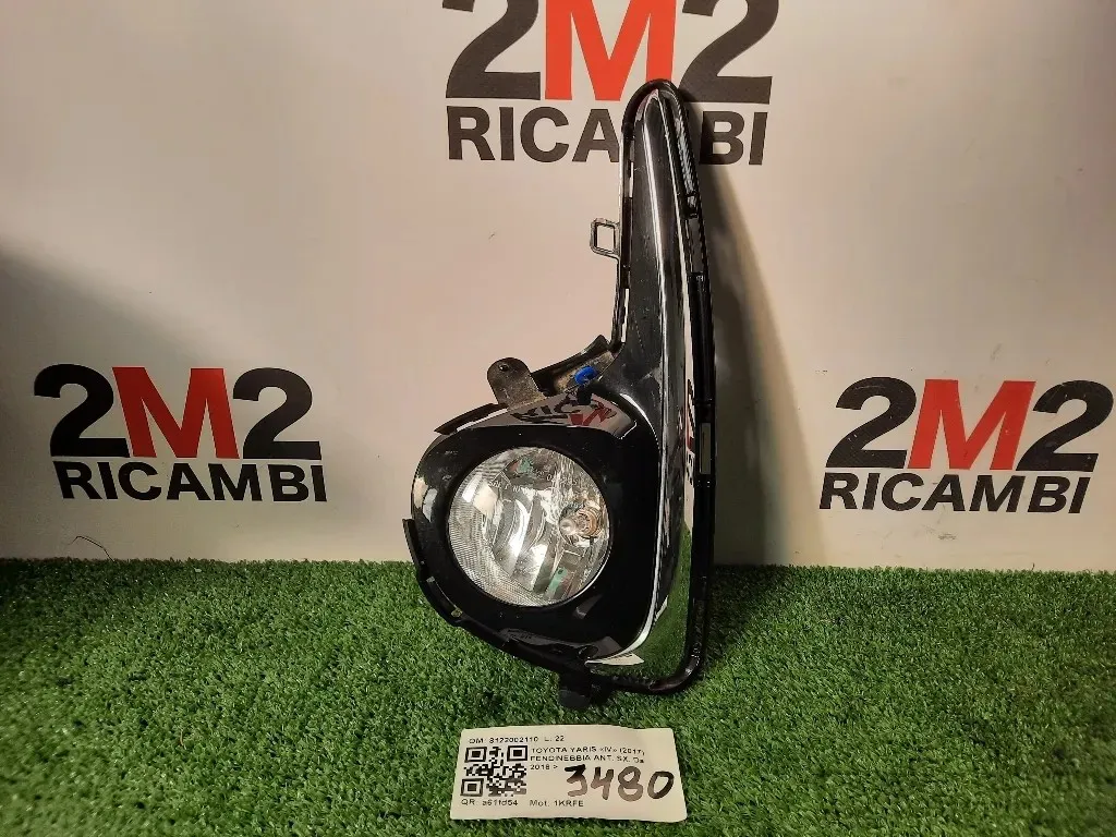 Fendinebbia ANT SX 8122002110 Toyota Yaris IV 2017