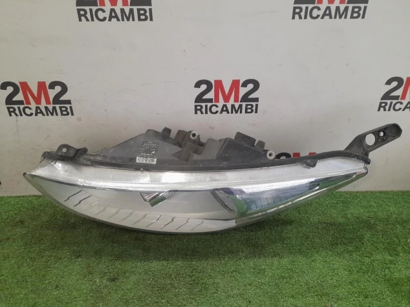 Proiettore ANT SX AV1113W030AE Ford B-max 2012