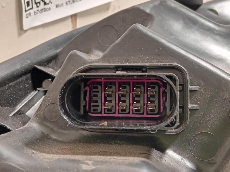 Proiettore ANT SX 08-431-1187R Ford Fiesta VI 2012