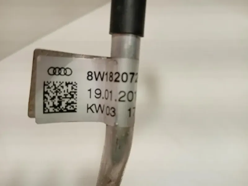 Flessibile AC Compressorecondensatore 8W1 820 720 F Audi A4 8W5 Avant 2015