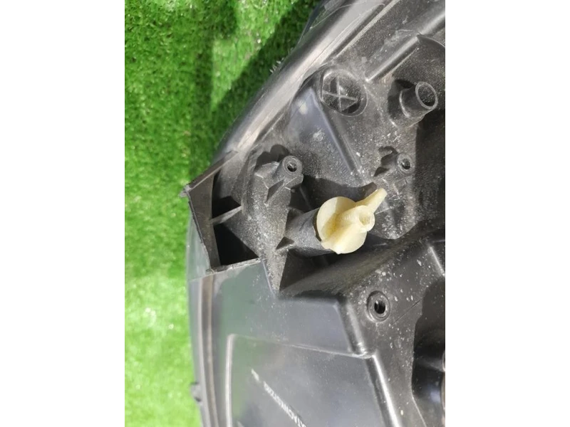 Proiettore ANT SX JT76 13W030 CD Ford Transit Courier 2018