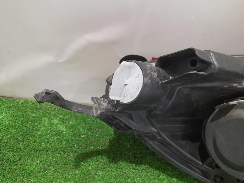 Proiettore ANT SX JT76 13W030 CD Ford Transit Courier 2018