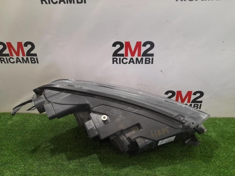 Proiettore ANT SX JT76 13W030 CD Ford Transit Courier 2018