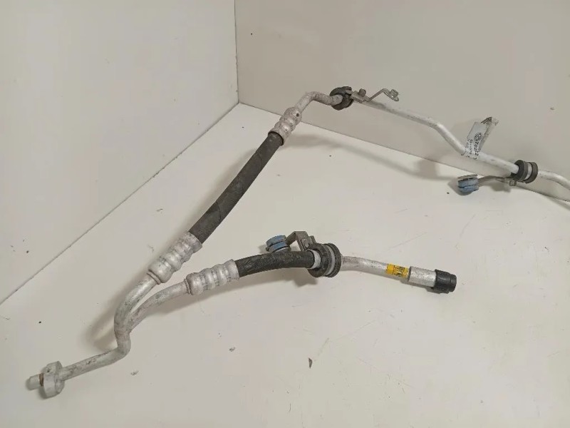 Flessibile AC Compressorecondensatore 51884458A Fiat 500L 2013