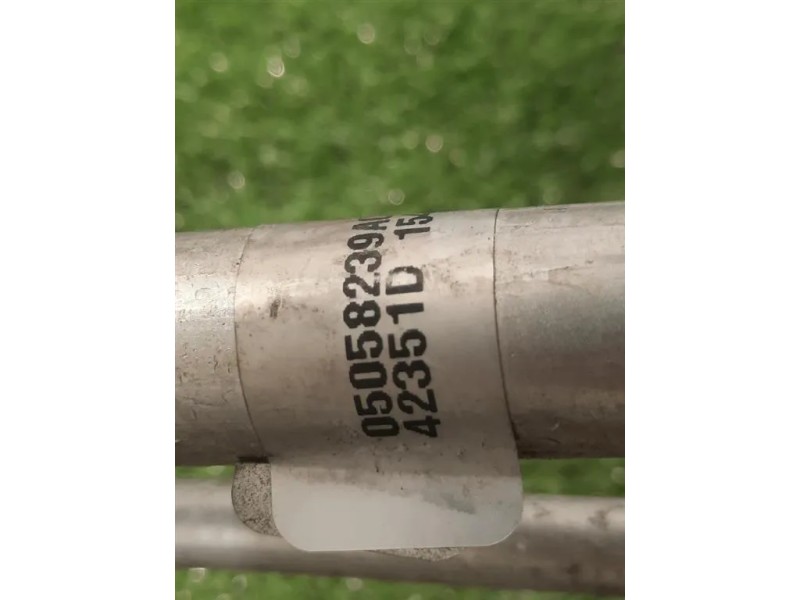 Flessibile AC Compressorecondensatore 05058239AC TUBO ARIA CONDIZIONATA Fiat Freemont 2011