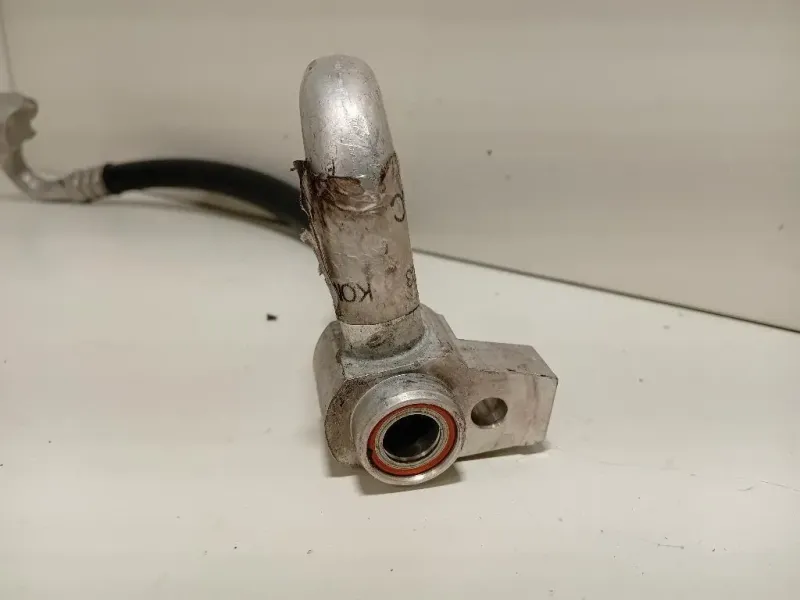 Flessibile AC Compressorecondensatore FLESSIBILE AC COMPRESSORECONDENSATORE Ford Focus IV 2014