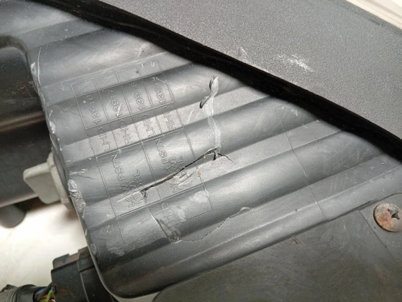 Proiettore ANT SX PROIETTORE ANT SX Hyundai IX35 2013