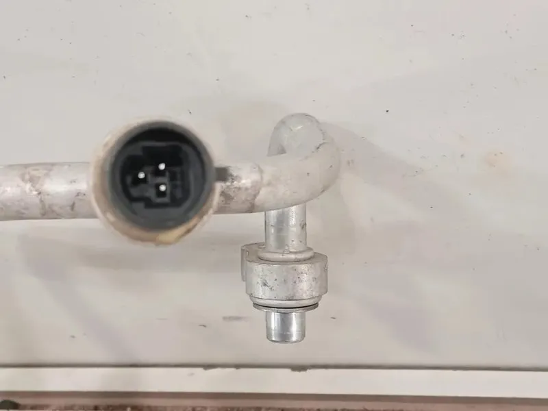 Flessibile AC Compressorecondensatore 39074956 Opel Astra K 2016