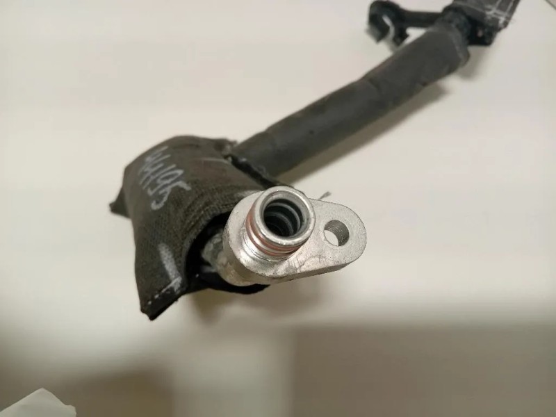 Flessibile AC Compressorecondensatore 9826918180 Opel Mokka B 2020