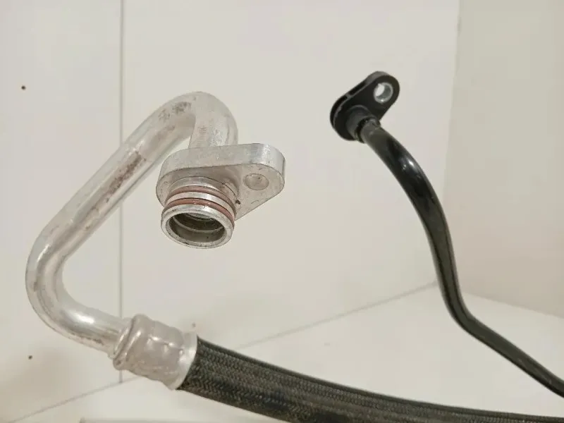 Flessibile AC Compressorecondensatore 9833241880 Peugeot 2008 II 2020