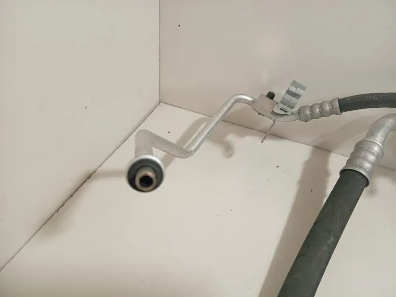 Flessibile AC Compressorecondensatore 1614010280 Peugeot Boxer III 2014