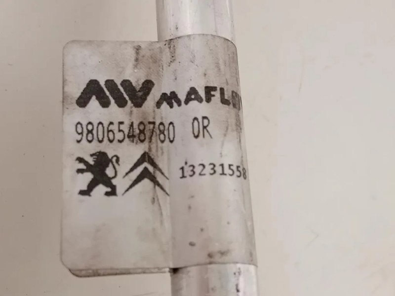 Flessibile AC Compressorecondensatore 9806548780 Peugeot Expert III 2016