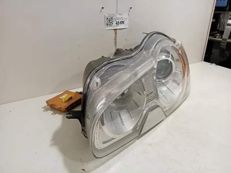 Proiettore ANT SX 8X23 13W030 AC Jaguar XF I 2008