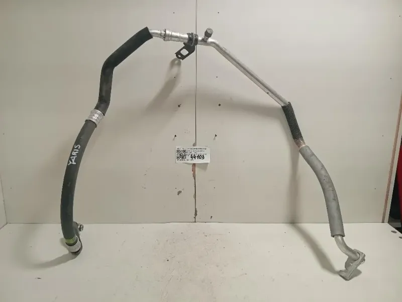 Flessibile AC Compressorecondensatore FLESSIBILE AC COMPRESSORECONDENSATORE Toyota Yaris IV 2017