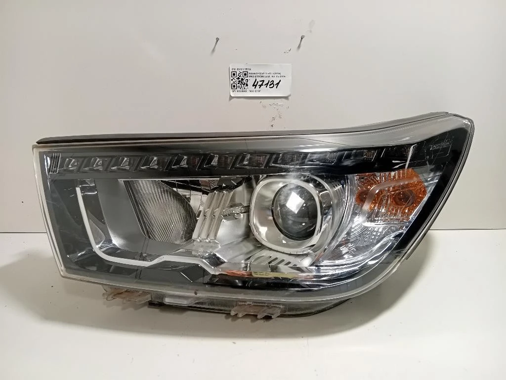 Proiettore ANT SX 83101 35700 Ssangyong Tivoli 2015