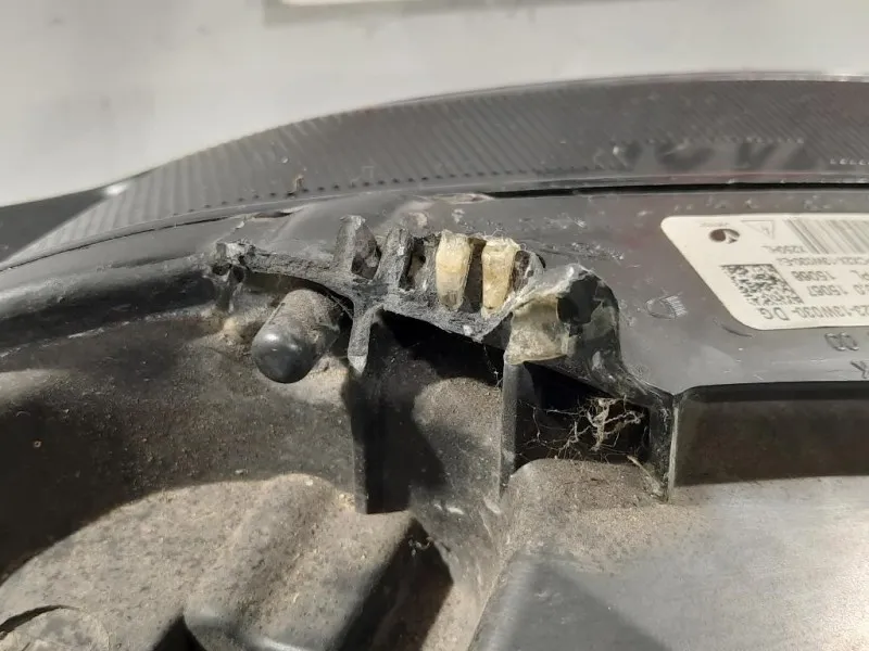 Proiettore ANT SX CX23-13W030-DG Jaguar XF II 2015