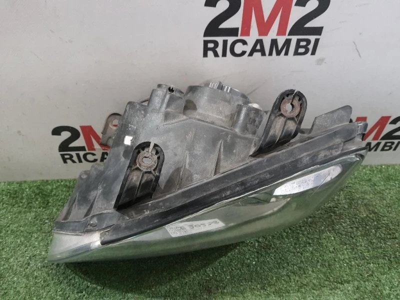 Proiettore ANT SX 0K2FA51020 Kia Carens II 2002