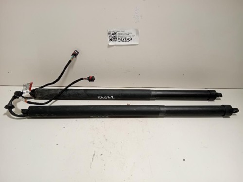 Ammortizzatore Cofano ANT DX A1669802364 AMMORTIZZATORE DX+SX Mercedes Classe ML W166 2012