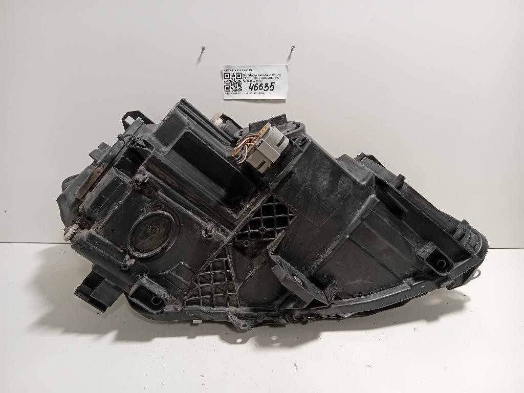 Proiettore ANT SX A176 820 03 61 KZ Mercedes Classe A W176 2013