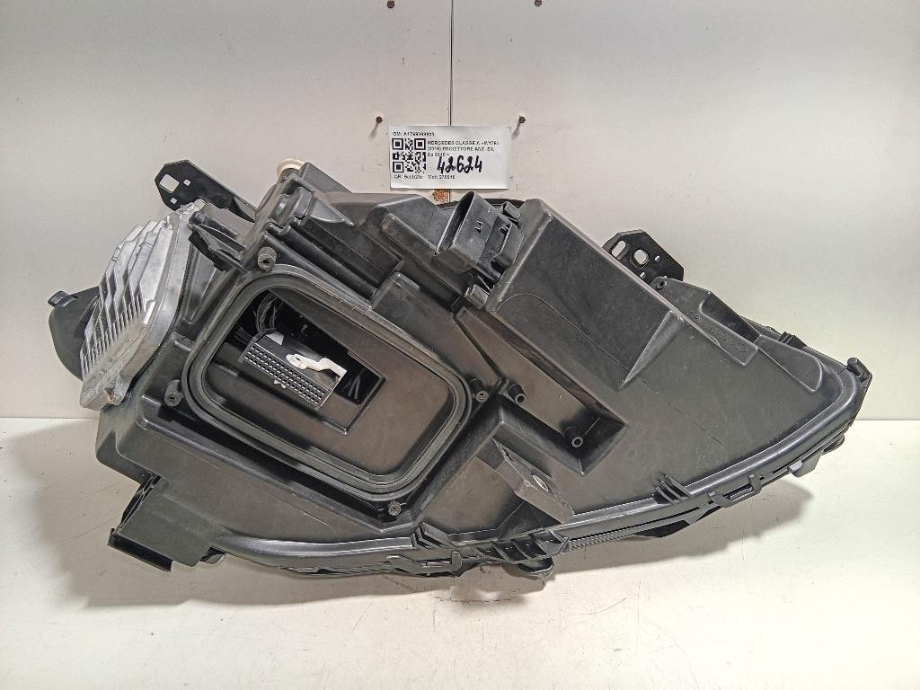 Proiettore ANT SX A1769068900 Mercedes Classe A W176 2015