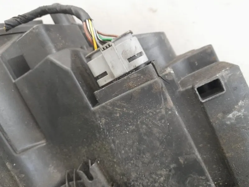 Proiettore ANT SX A2048208561 Mercedes Classe C W204 2007