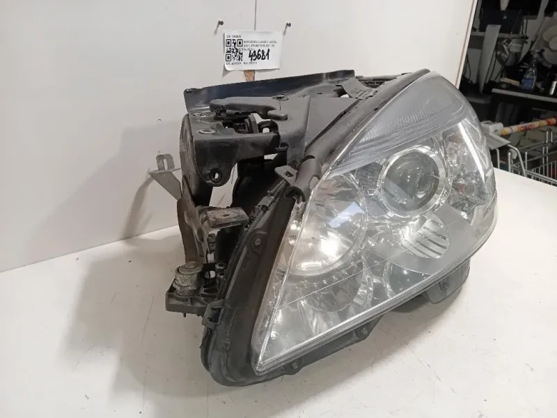 Proiettore ANT SX 1090026 Mercedes Classe C W204 2011