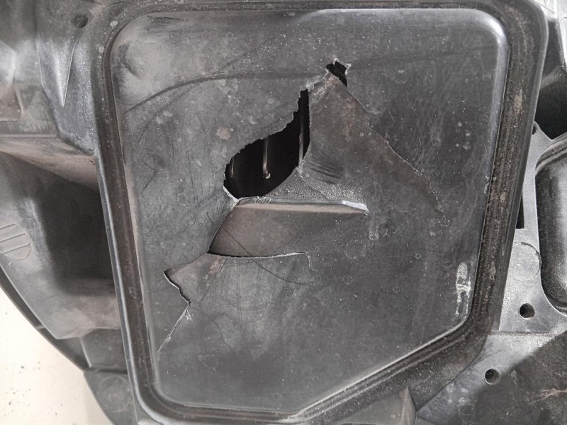 Proiettore ANT SX A2058200561 Mercedes Classe C W205 2014