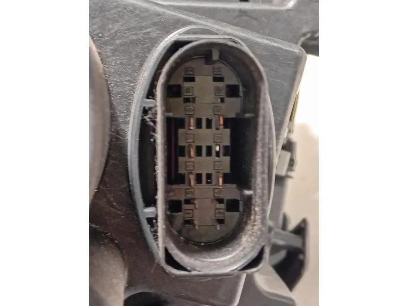 Proiettore ANT SX A1569063100 Mercedes Classe GLA X156 2014