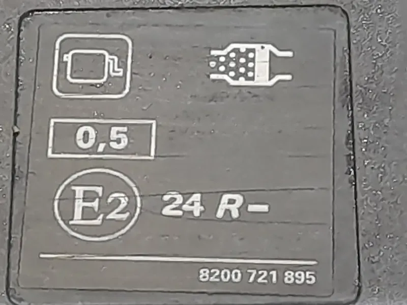 Griglia Cofano ANT 8200721895 Renault CLIO IV 2016