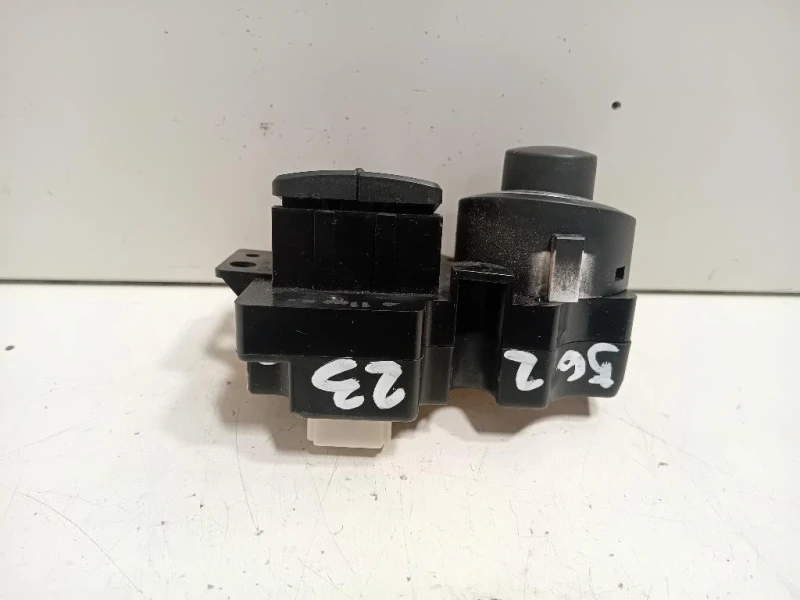 Pulsantiera Multifunzione Centrale 283955X00C Nissan Navara 2010