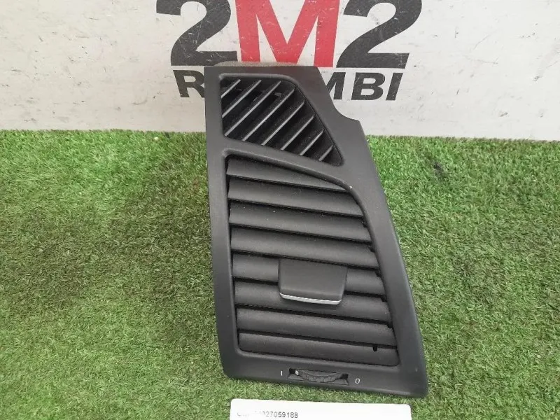 Griglia Condotto ARIA Cruscotto ANT DX 64227059188 Bmw Serie 1 E87 Berlina 2005