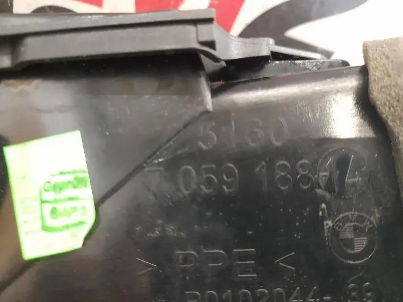 Griglia Condotto ARIA Cruscotto ANT DX 64227059188 Bmw Serie 1 E87 Berlina 2005