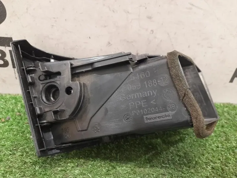 Griglia Condotto ARIA Cruscotto ANT DX 64227059188 Bmw Serie 1 E87 Berlina 2005