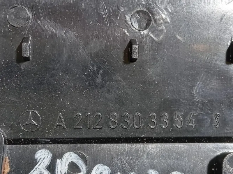 Griglia Condotto ARIA Cruscotto ANT DX A2128303354A2128303454 DX+SX Mercedes Classe E W212 2013