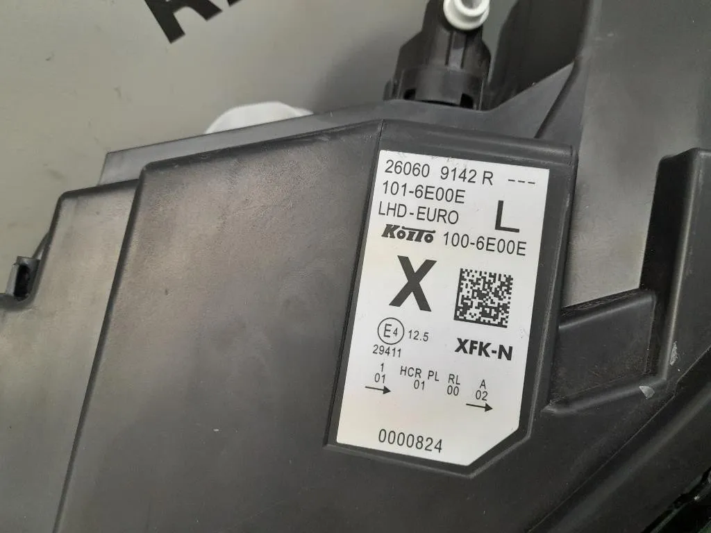 Proiettore ANT SX 260609142R 1006E00E Nissan Townstar 2022