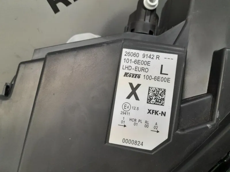 Proiettore ANT SX 260609142R 1006E00E Nissan Townstar 2022