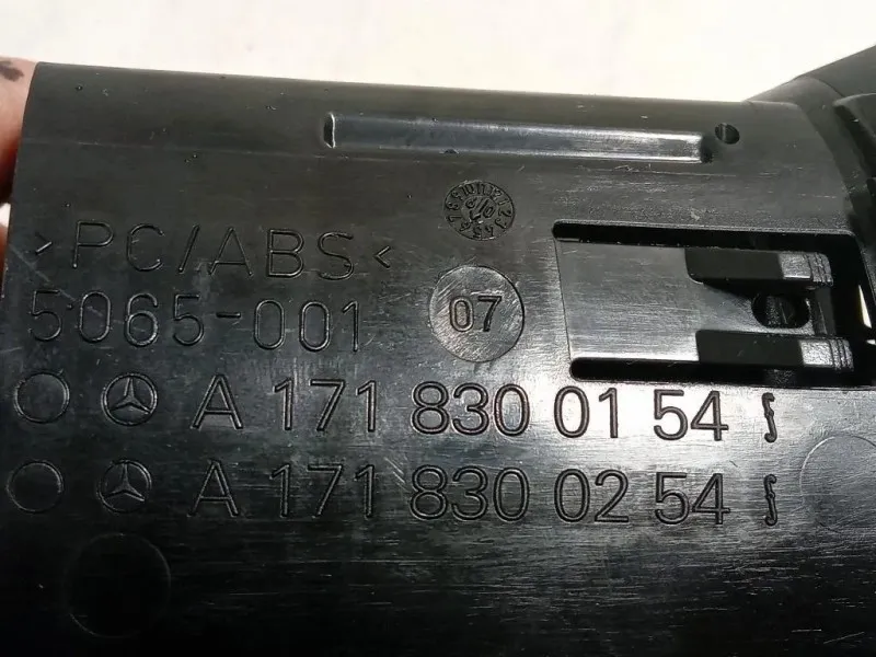 Griglia Condotto ARIA Cruscotto ANT DX A1718300154 Mercedes Classe SLK R171 2004