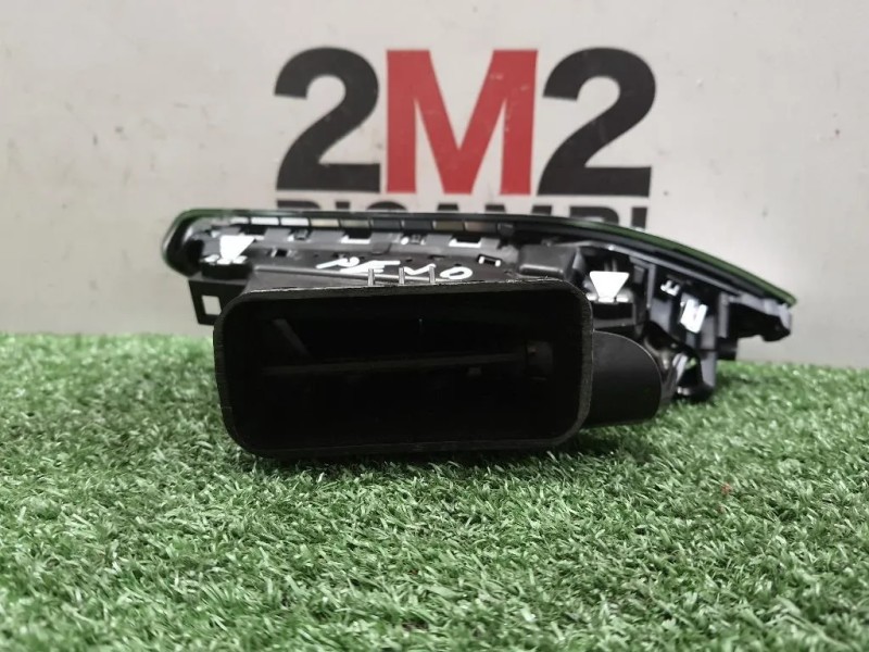 Griglia Condotto ARIA Cruscotto ANT DX 9673131677 Peugeot 208 I 2015