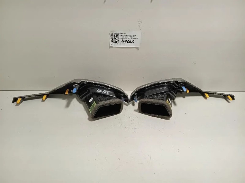 Griglia Condotto ARIA Cruscotto ANT DX 76560-35000 DX+SX Ssangyong Tivoli 2015