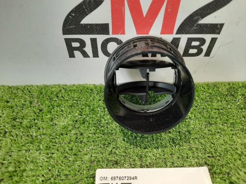 Griglia Condotto ARIA Cruscotto ANT SX 687607294R Dacia Dokker 2013