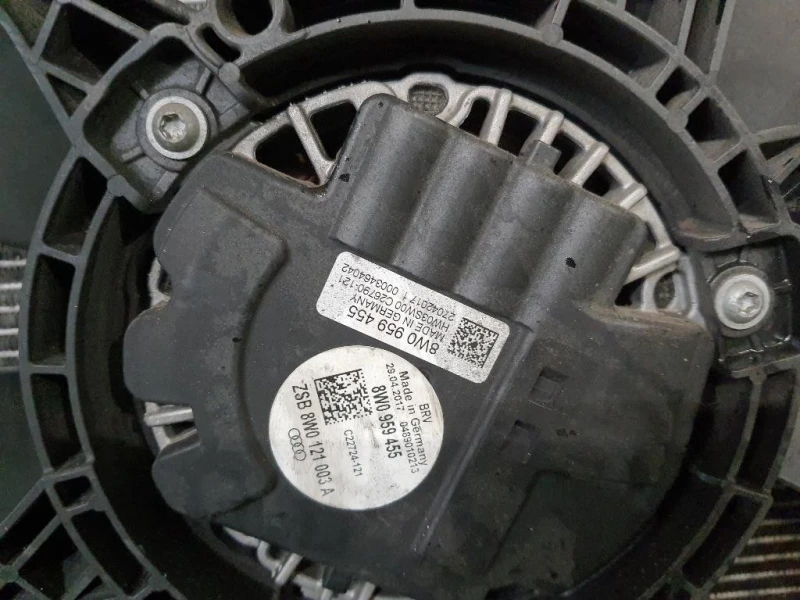 Radiatore Acqua 8W0121251 Audi A4 8W2 2015