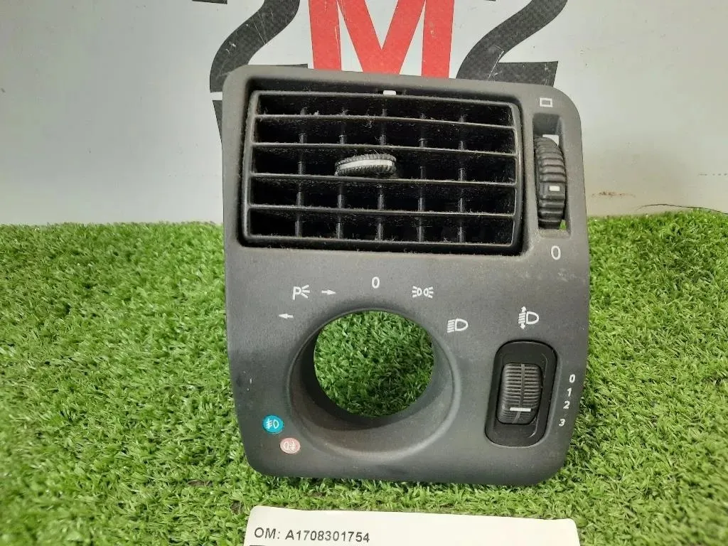 Griglia Condotto ARIA Cruscotto ANT SX A1708301754 Mercedes Classe SLK R170 1997